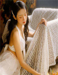 奶油人体艺术-国模谢文