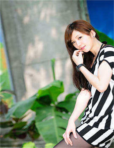 夏家三千金72集-我家那闺女2024